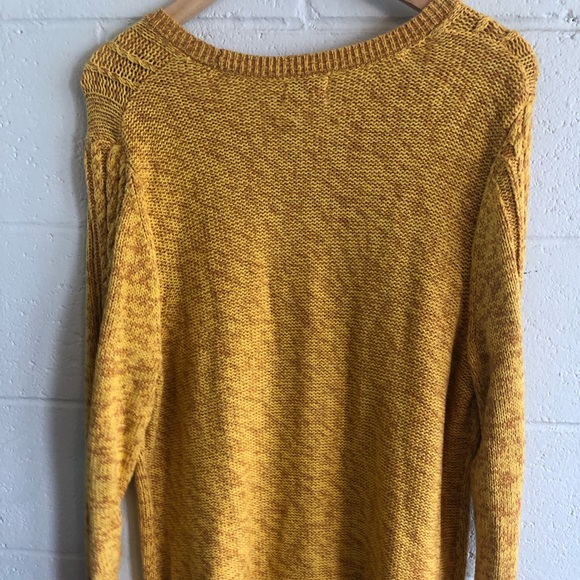 Sweater - Picture 2 of 2